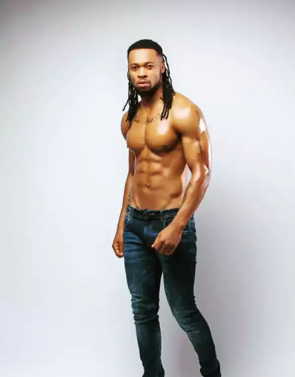 Photo: Flavour shares sexy shirtless photo
